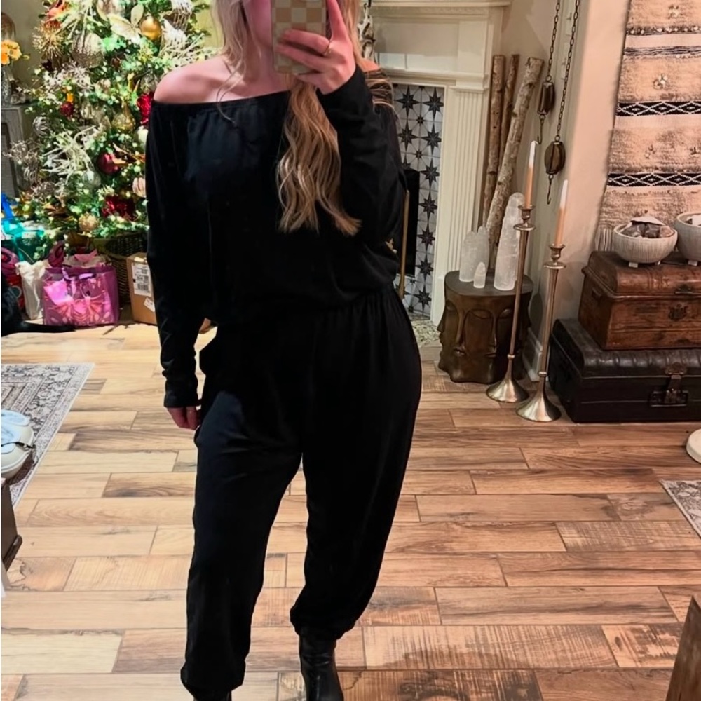⭐️Goodnight macaroon black tee shirt jumpsuit size xl - Picture 3 of 11